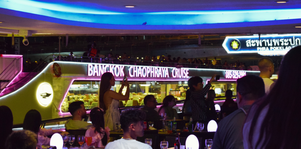 EXCURSIONES POR BANGKOK - EXPERIENCIA NOCTURNA EN BANGKOK - CENA CRUCERO, MÚSICA Y TEMPLOS ILUMINADOS
