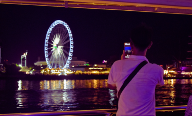 EXCURSIONES POR BANGKOK - EXPERIENCIA NOCTURNA EN BANGKOK - CENA CRUCERO, MÚSICA Y TEMPLOS ILUMINADOS