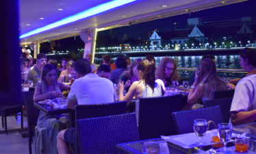 EXCURSIONES POR BANGKOK - EXPERIENCIA NOCTURNA EN BANGKOK - CENA CRUCERO, MÚSICA Y TEMPLOS ILUMINADOS