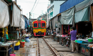 EXCURSIONES POR BANGKOK - MERCADO FLOTANTE DE DAMNOEN SADUAK Y MERCADO DEL TREN DE MAE KLONG