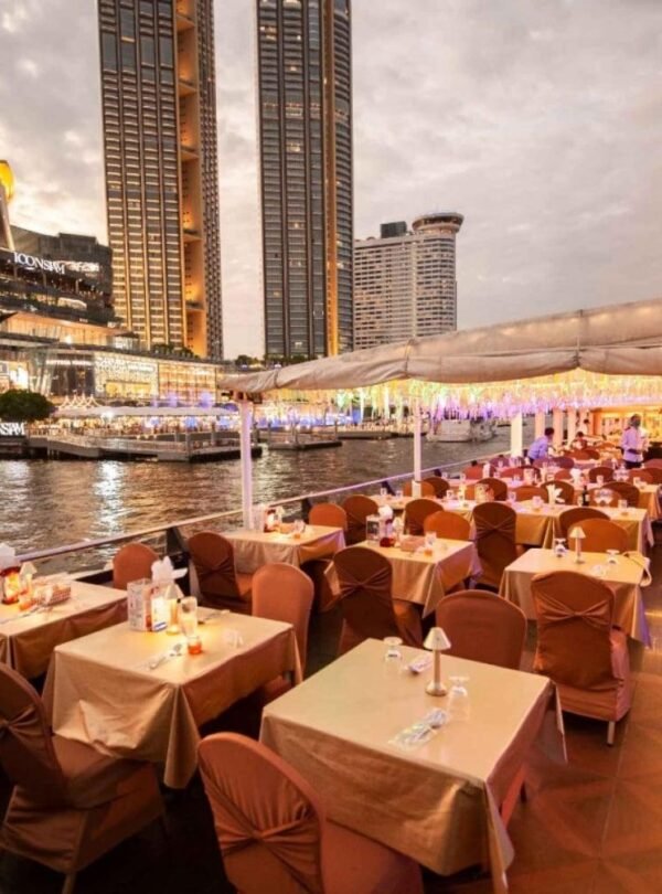 EXPERIENCIA NOCTURNA EN BANGKOK: CENA CRUCERO, MÚSICA Y TEMPLOS ILUMINADOS - Excursiones por Bangkok en Español