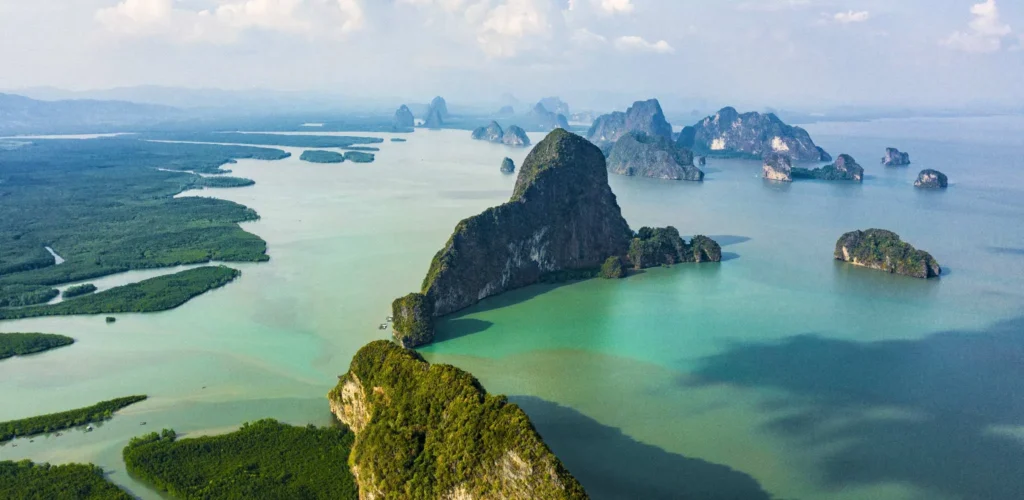 Excursión en barco por la bahía de Phang Nga