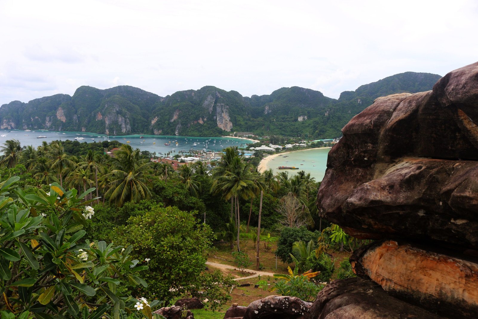 EXCURSIÓN A PHI PHI - Excursiones por Bangkok en Español